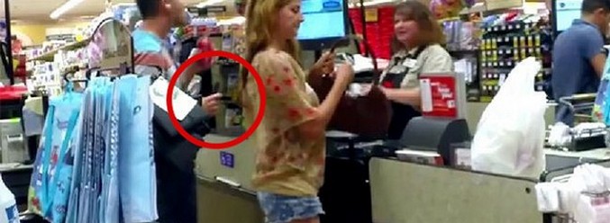 Muovikortit ja tunkeilijat