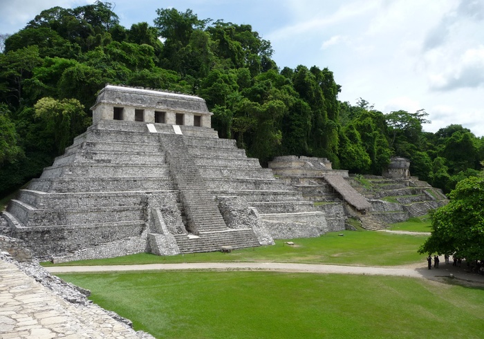 Maya-laatta ja Stonehenge on helposti purettavissa suhteiden kielellä