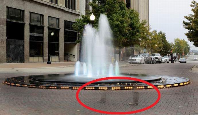 Aavemaiset saappaat kävelivät ympäri Amerikan kaupunkia