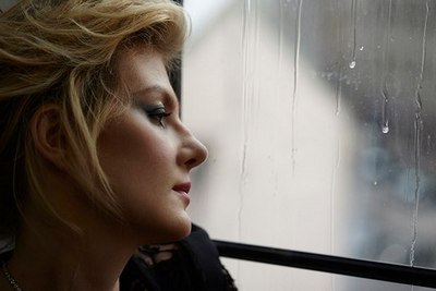 Miksi katsomme harvoin vanhoja valokuvia?