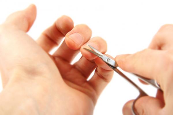 miksi et voi leikata kynsiäsi yöllä 