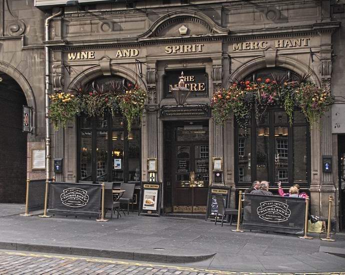 Saatiin yllättävän selkeä kuva aavemaisesta tytöstä.