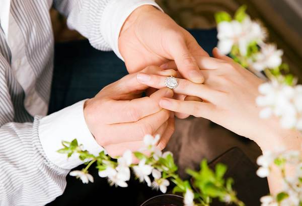 miksi unelmoida ehdotuksesta mennä naimisiin 