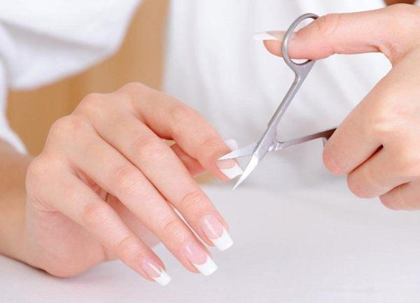 Merkkejä kynsien leikkaamisesta viikonpäivittäin 