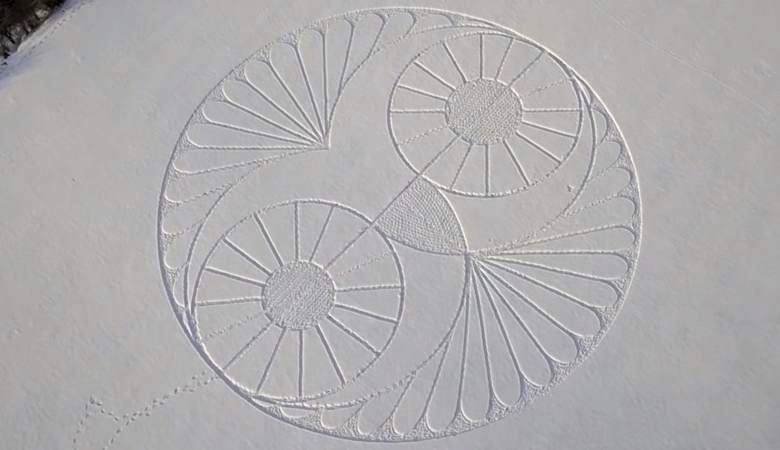 Piirrättävätkö ulkomaalaiset nyt ympyröitä lumessa?