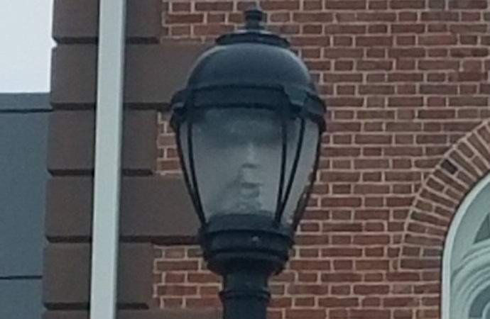 Lyhtyen kummitusmaiset kasvot pelottivat amerikkalaisia