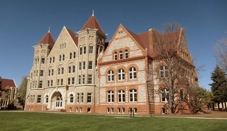 Tytön haamu vangittu yliopiston ikkunaan