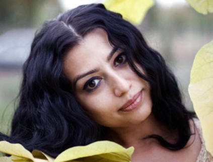 Psykiatri Gunay Aliyeva automaattisen kirjoittamisen ilmiöstä