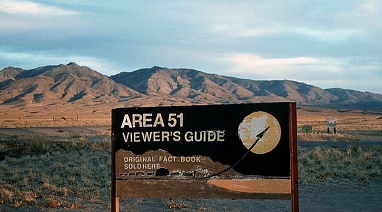 Entisen sotilaslentäjän tarina paljastaa salaisuuden salaisuudet