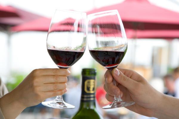 Miksi lasit lyövät 