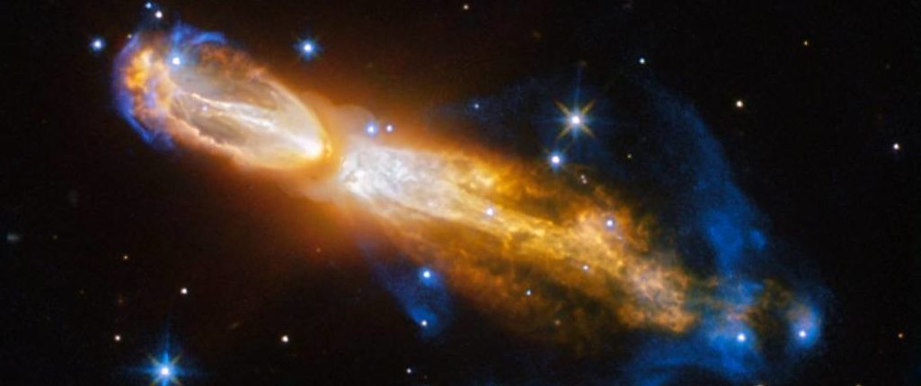 Harvinainen tähtitieteellinen laukaus - Hubble sieppaa tähden kuoleman Mätä-munasumussa 