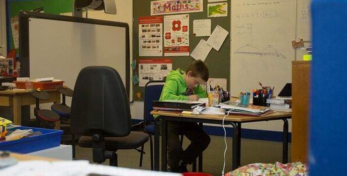 Maapallon yksinäisimmästä koulupoikasta tuli yhtäkkiä suosittu.