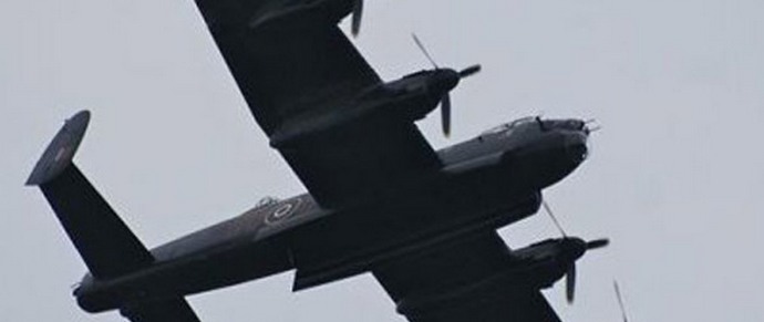 Haamukone lensi Englannin yli