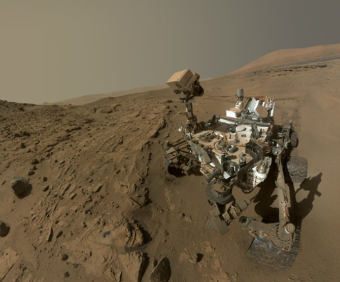 Self-Rover Curiosity (KUVAT)