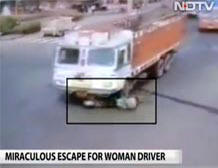 Tapaus uskomattomasta pelastuksesta Intian Maharashtran osavaltiossa. KUVA, VIDEO