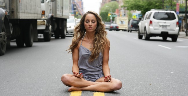 Säilytä aivojen harmaa aine - meditoi.