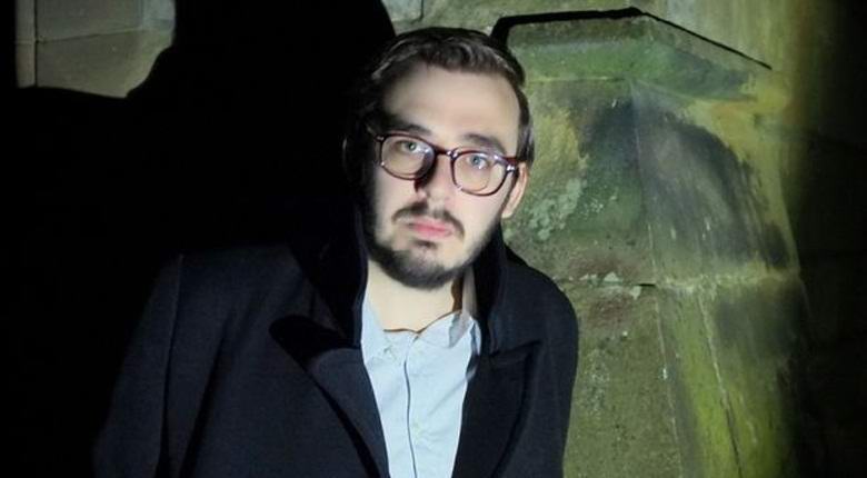 Asiantuntija tallensi keskustelun haamun kanssa