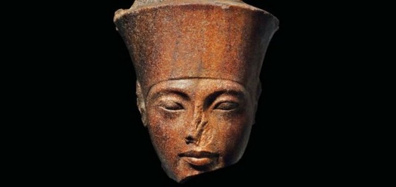 Faraon Tutankhamunin kiistanalainen veistos huutokaupattiin 6 miljoonalla dollarilla