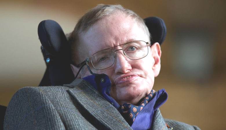 Stephen Hawking pelkäsi yli-inhimillisen rodun kuolemaa