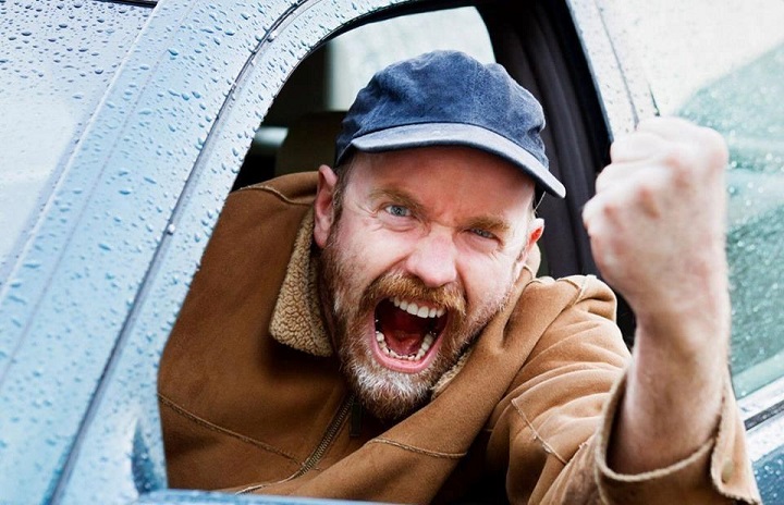 Auton hinnalla ja epärehellisyydellä teillä on yhteys