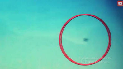 Turisti valokuvasi nopeaa UFOa linja-autoikkunasta