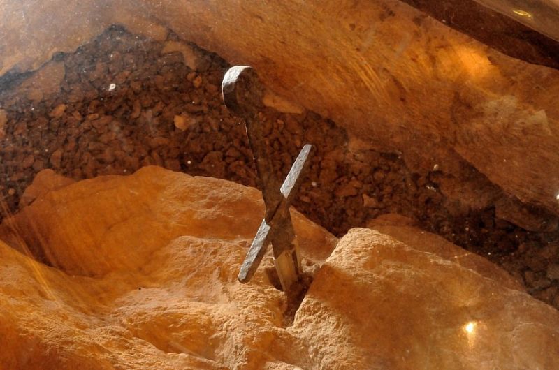 Tutkijat ovat tunnistaneet legendaarisen miekan muinaisessa esineessä