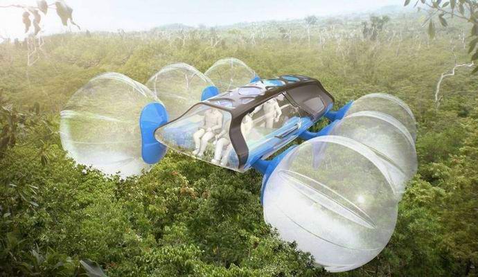 Upea auto antaa sinun ajaa puiden kruunuilla