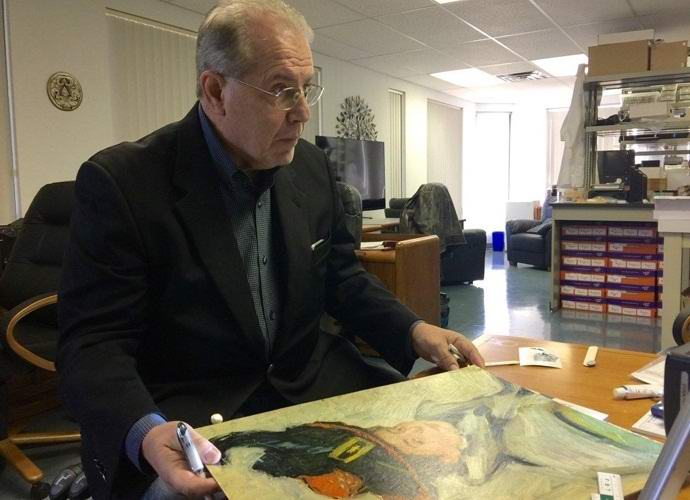 Upea löytö ompelukoneen alla