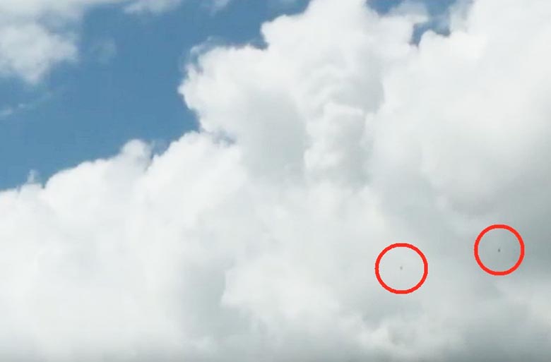 Ufologist jopa tarkkailee UFO: ta lomalla