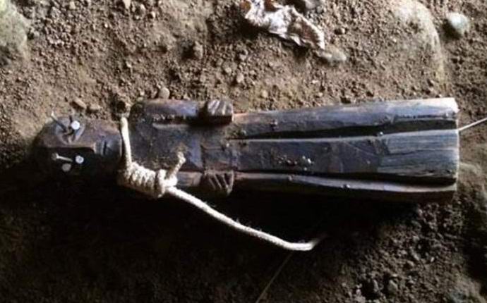 Amerikkalaisesta luolasta löytyi kauhea maaginen hahmo