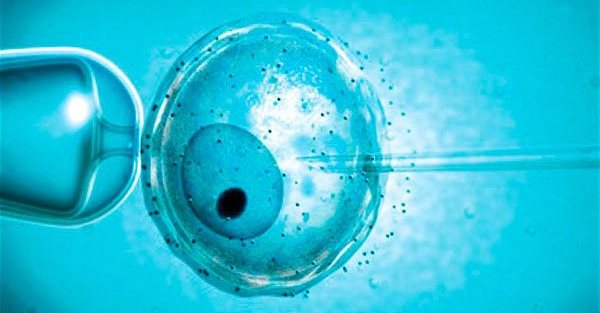 Englannissa voit nyt raskauttaa lapsen kolmesta vanhemmasta