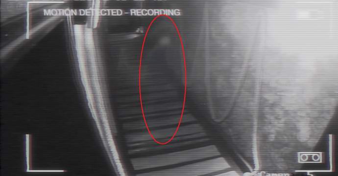 Englannissa haamukas hahmo kuvattiin köysisillalle