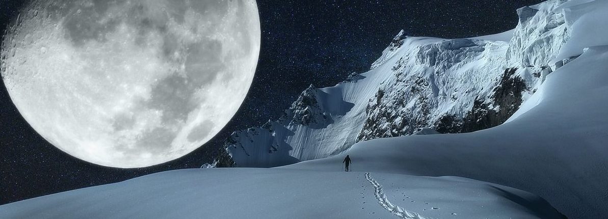 Tänä viikonloppuna näemme 'Super Snow Moon'.  Tätä se tarkoittaa 