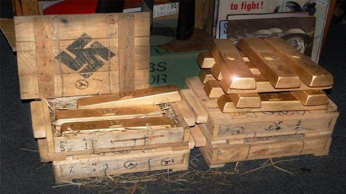 Natsissa kaivaa juna kultaa