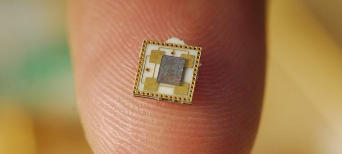 Esitteli Sevastopolissa seinämien läpi tapahtuvan näkötekniikan