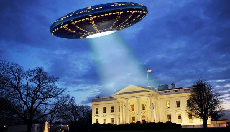 Video ulkomaalaisen kanssa Valkoisen talon katolla aiheutti kiihkeää keskustelua verkossa