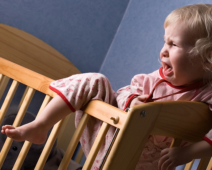 Vauvamonitori ampui kauheaa peliä poltergeist vauvan kanssa