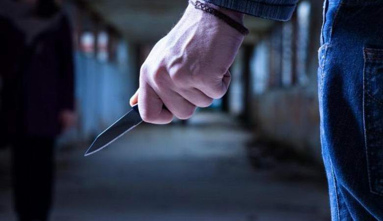 Korkeampien valtioiden puuttuminen? Pappia hyökkäävä rikollinen kuoli paikan päällä