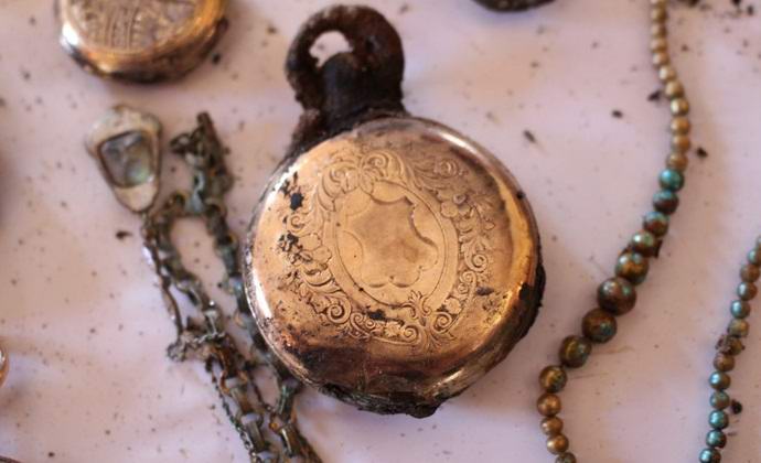 Lastenlapset löysivät aarteen isoisän piirtämästä kartasta