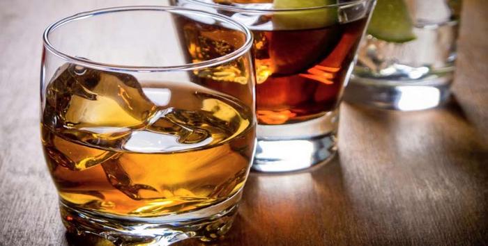 Inhimillinen intohimo uuden alkoholin ympärillä