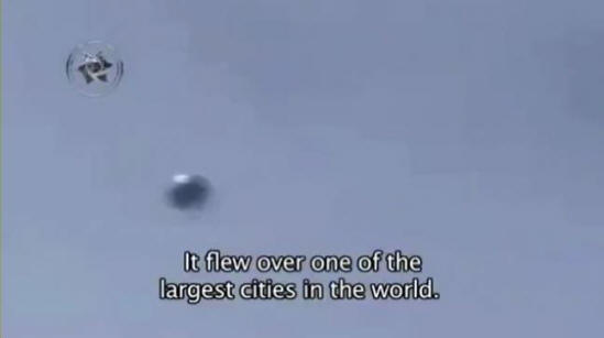 30 vuorokaudessa kolme UFO: ta kuvattiin Meksikon yli. Video