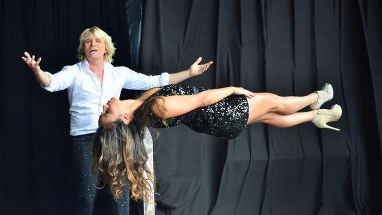 5 minuutissa - 15 mahtavaa temppua kaikkivaltiselta illusionistilta