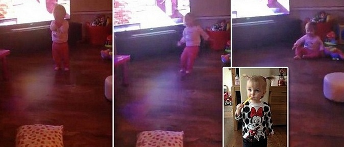 Miksi aave työnsi tyttöä?