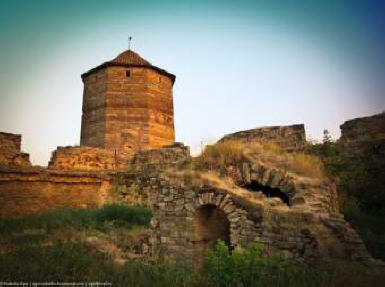 Salaperäinen sarvipäinen luolasuhde