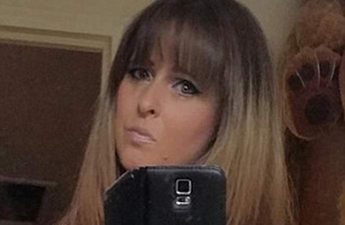 Nainen valokuvasi myöhään tätinsä haamua