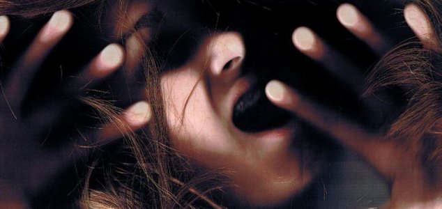 Nainen kuvatti poltergeist talossaan